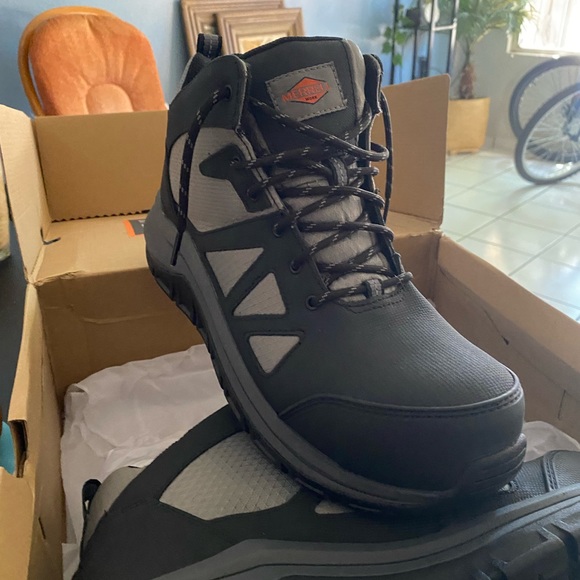 Man's Boots Merrell Work Fullbench Speed Mid Wp CF Size US 10.5 M - Picture 2 of 3